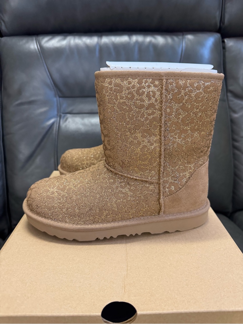 UGG Kids Classic II Glitter Leopard Boot - Picture 1 of 8